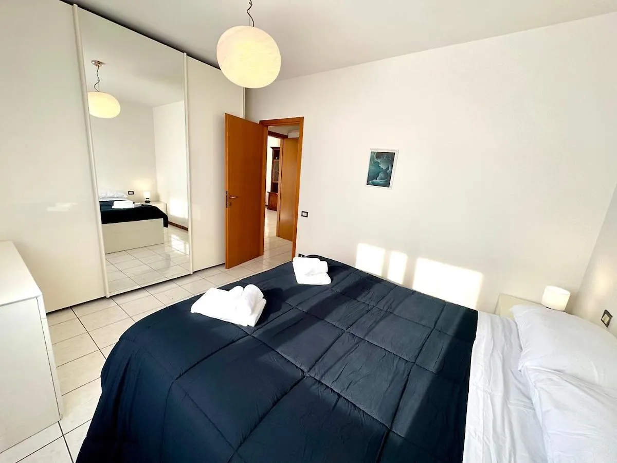 Apartamento The Airport & The Train Station Bérgamo 0*,  Italia