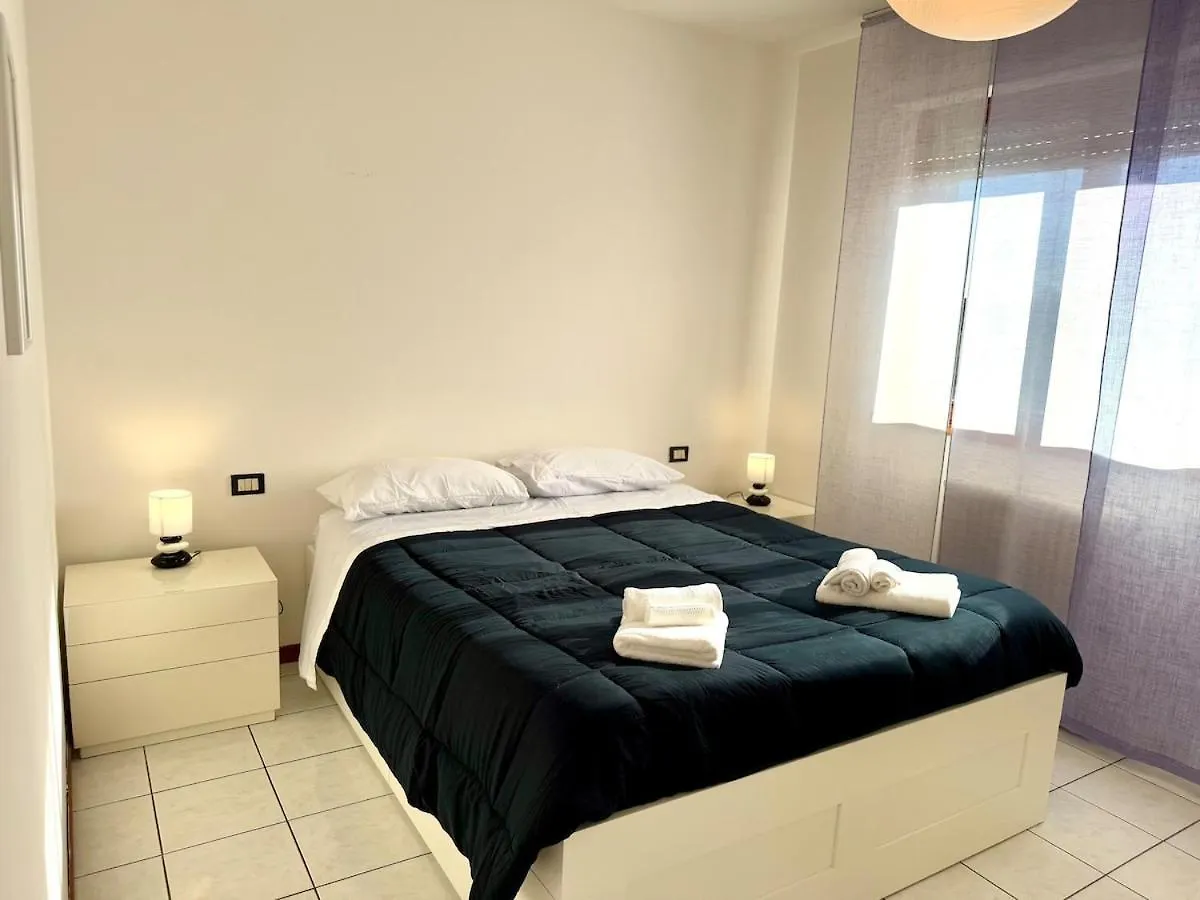 Apartamento The Airport & The Train Station Bérgamo 0*,  Italia